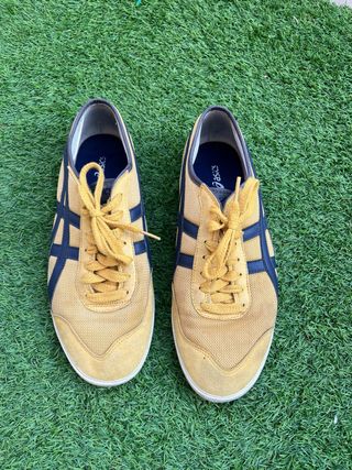 Zapatillas Asics Retro Amarillas y Azules