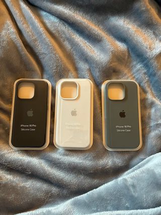 Custodie in silicone per iPhone 16 Pro (3 unità)
