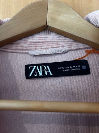 Chaqueta Zara rosa oversize