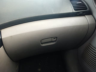 GUANTERA MITSUBISHI GRANDIS (NA0W)