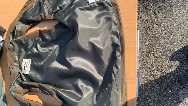 Gilet da caccia marrone e verde oliva