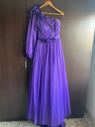 Vestido elegante solo pocas horas usado precio neg