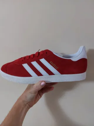 Zapatillas Adidas Gazelle Rojas y Blancas