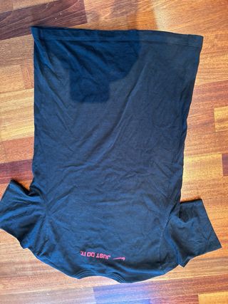 Camiseta Nike Air Negra Roja