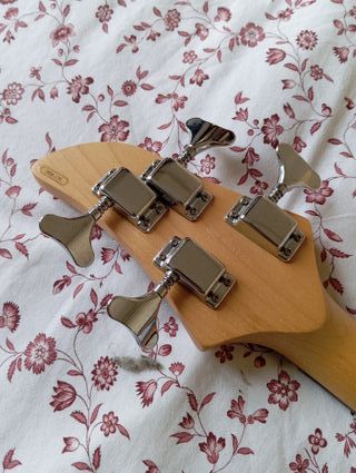 Bajo Yamaha + Ampli Marshall. Pack completo.