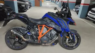 KTM 1290 SUPERDUKE GT Motocicleta