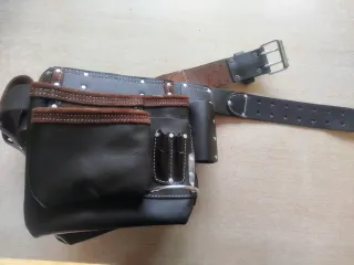 Cinturón de herramientas Hilka de cuero