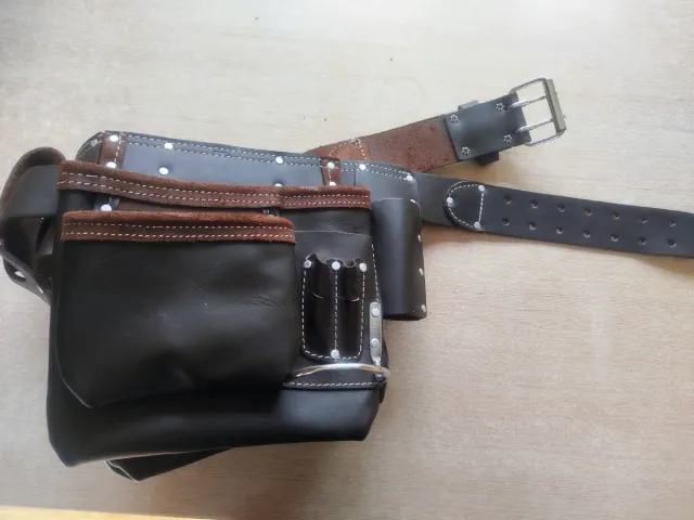 Cinturón de herramientas Hilka de cuero