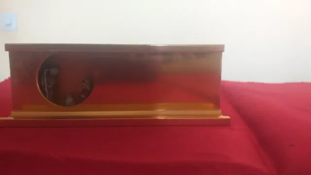 Pesebre Metálico Dourado