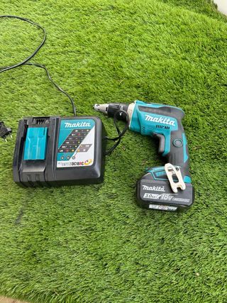 Makita DFS452 Atornillador