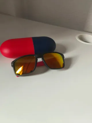 Occhiali da sole per bambini neri e rosa