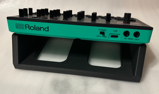 Soporte Roland J6, S1, T8, E4 Aira Compact