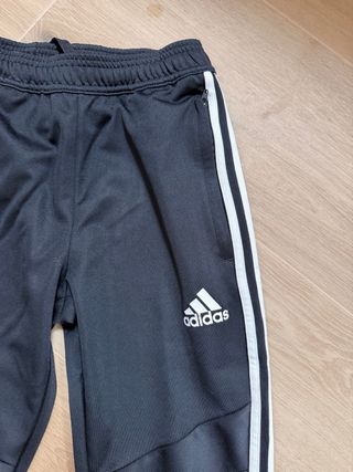 Pantalón chándal Adidas negro