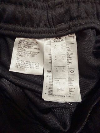 Pantalón chándal Adidas negro
