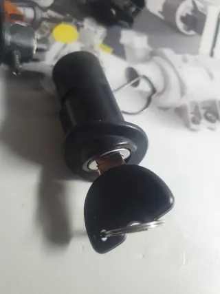 Cerradura Asiento Piaggio Liberty 50/125