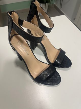 Sandalias SHEIN Talla 38 Negras