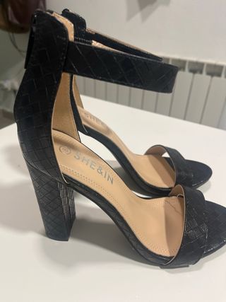Sandalias SHEIN Talla 38 Negras