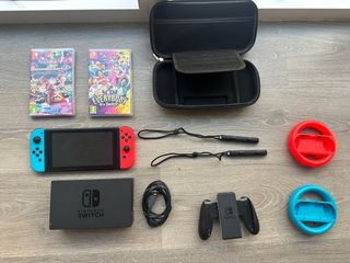 Nintendo Switch + 2 juegos + accesorios