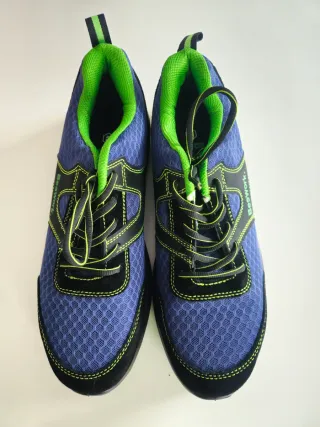 Zapatos de trabajo BeeWork azules y verdes