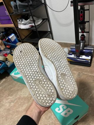 Nike SB Team Classic Gris/Rosa