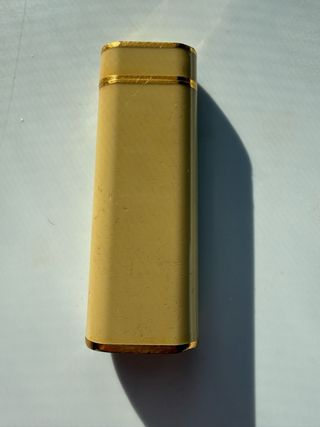 Encendedor Cartier Beige y Dorado