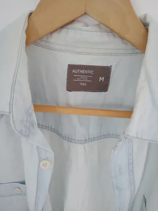 Camisa vaquera azul hombre Talla M tela fina