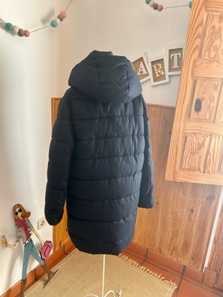 Anorak azul marino Mango talla XS