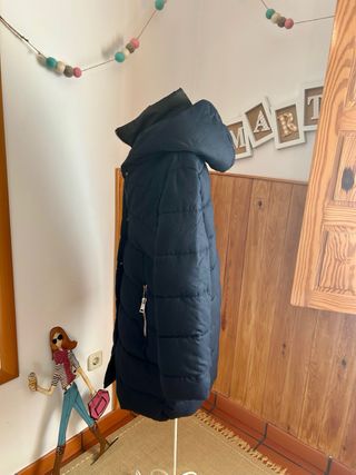 Anorak azul marino Mango talla XS