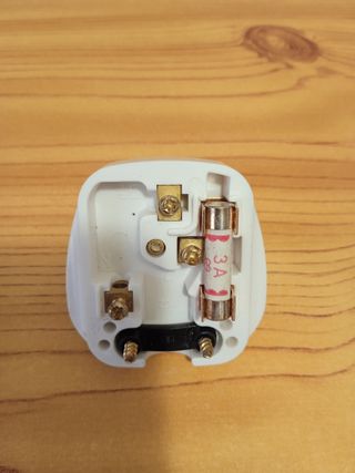 3 Enchufes 13AMP Ingleses con Fusible 3A