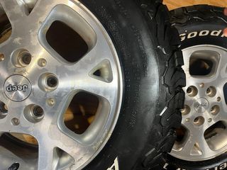 4 Llantas y 6 gomas BFGoodrich, 16”