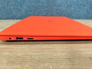 Portátil InnJoo Neo Red 14.1" Z8350 2GB 32GB eMMC