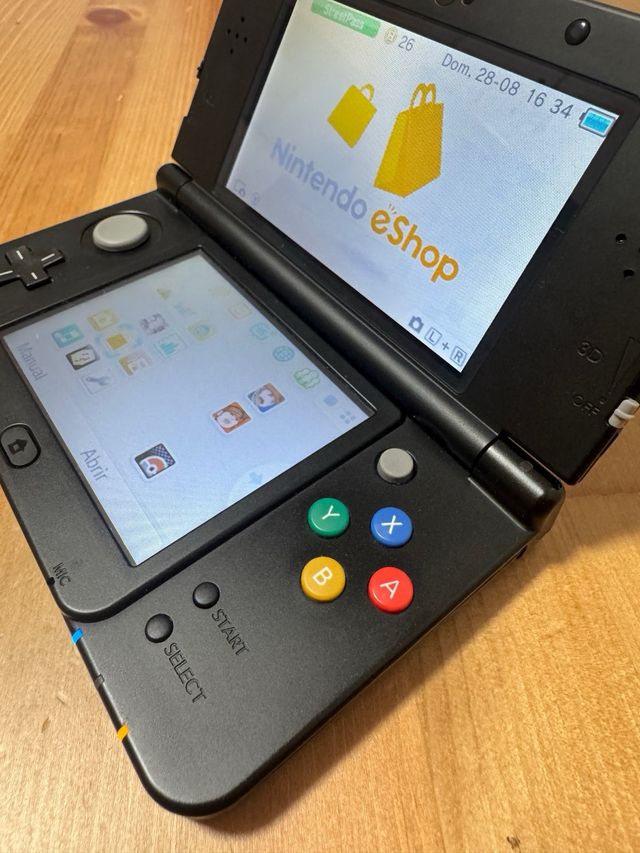 New Nintendo 3DS Edición Solgaleo/Lunala