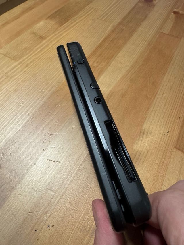 New Nintendo 3DS Edición Solgaleo/Lunala