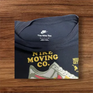 Camiseta Nike Moving Co