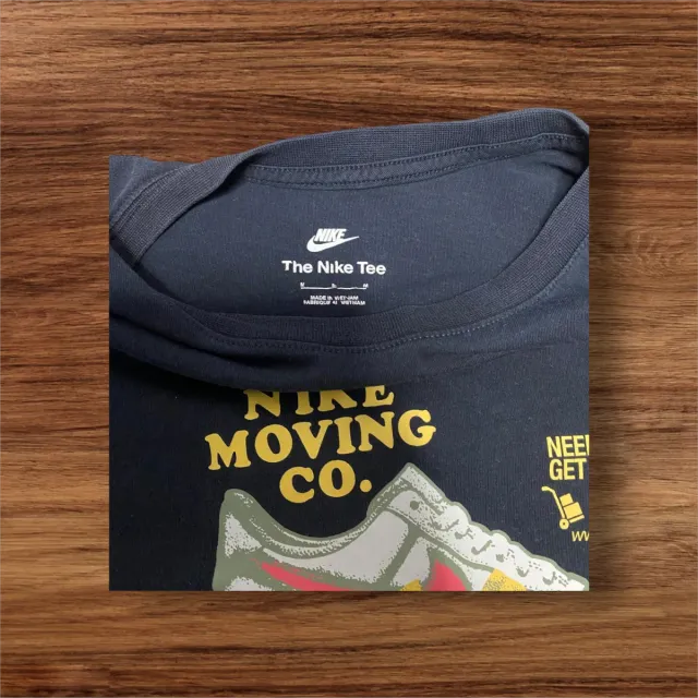 Camiseta Nike Moving Co