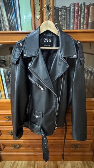 Chaqueta cuero oversize Zara