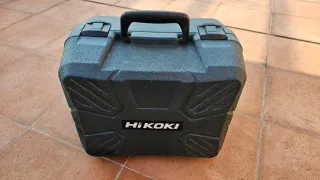 Sierra Circular HIKOKI con maletín