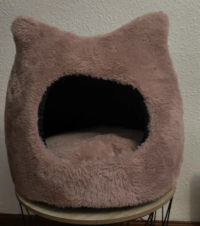 Cama para gato suave y cálida