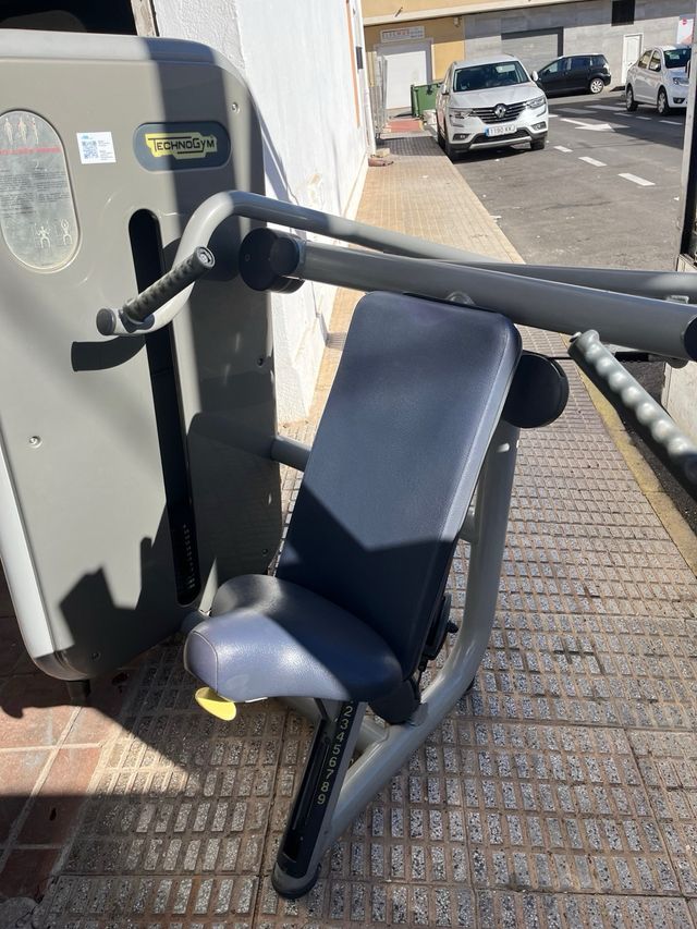 Press per spalle Technogym