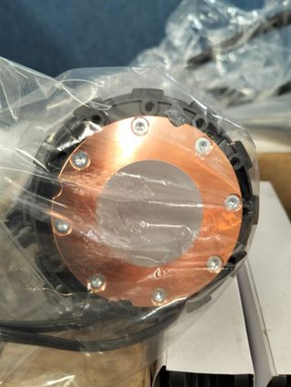 XPG Levante X 240 AIO ARGB - refrigeración líquida