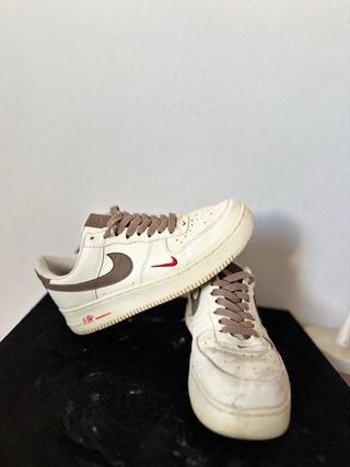Zapatillas Nike Air Force 1 Marrones y Blancas