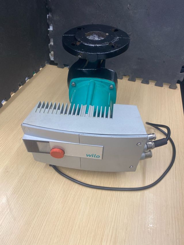 Bomba circuladora electrónica Wilo Stratos