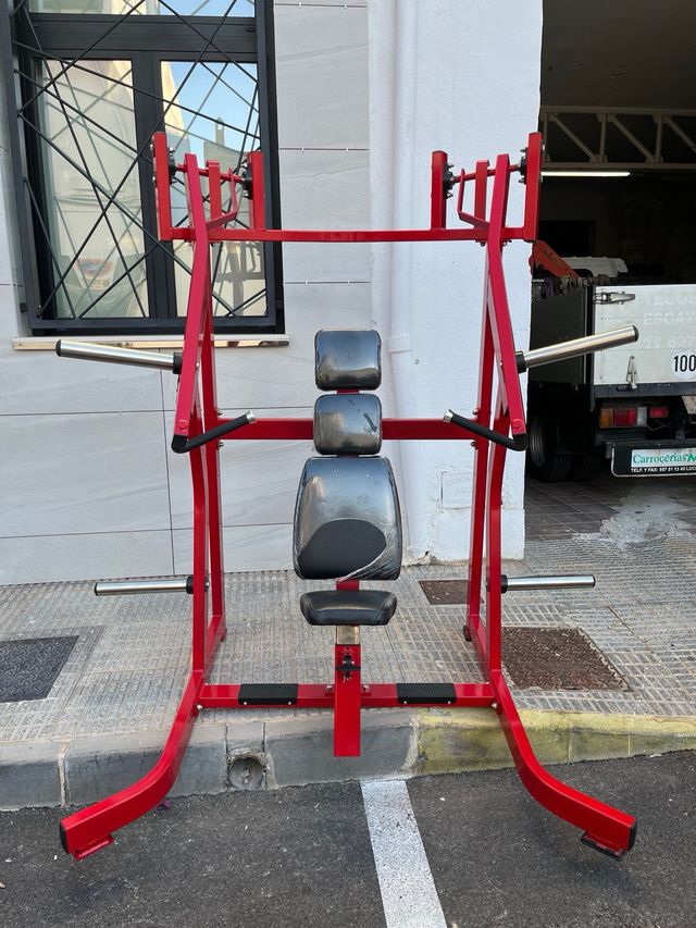 Press per petto nuovo da estrenare