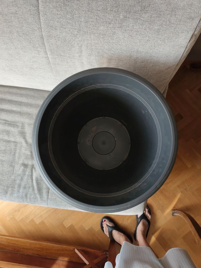 Macetero resina gris oscuro nuevo