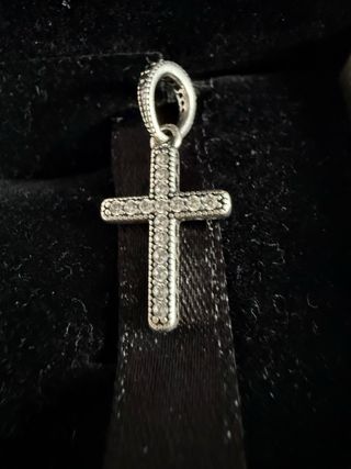 Colgante Cruz Pandora Plata Circonitas