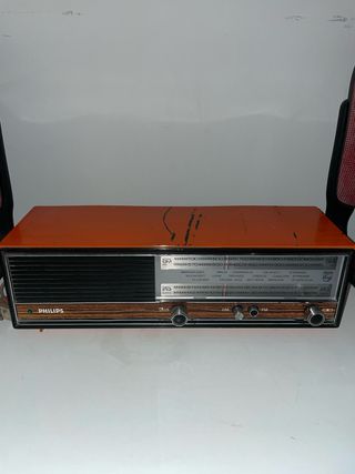 Radio Philips vintage arancione