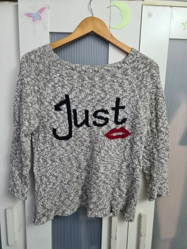 Camiseta Just com lábios vermelhos