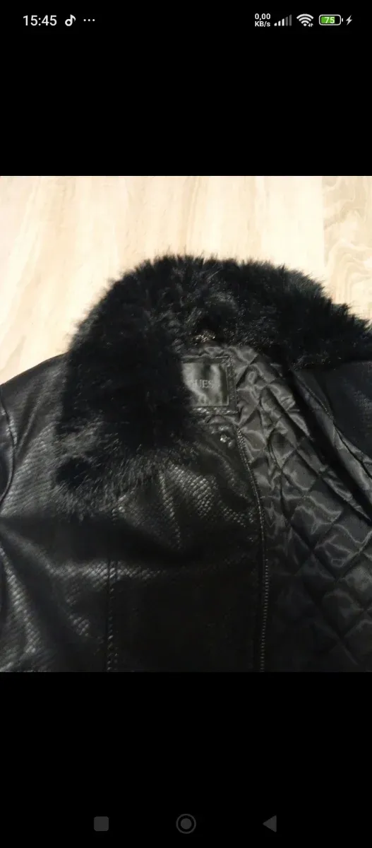 Chaqueta Guess Negra Mujer