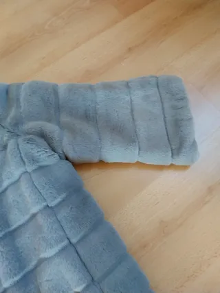 Chaqueta pelo gris
