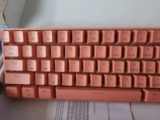 Teclado Mecánico RGB Rosa